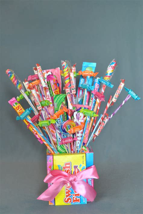 Kinds of flowers for bouquets. 20 DIY Candy Bouquets