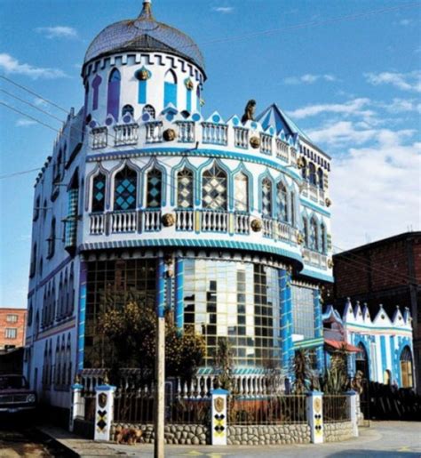 Top 10 Colourful Bolivian Mansions Cholets
