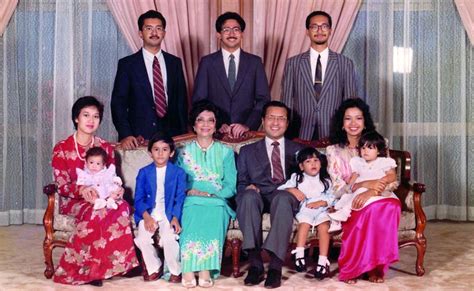 Mahathir had also abuse his position as prime minister to award. Couple Spotlight: Tender Moments Of Tun Dr Mahathir ...