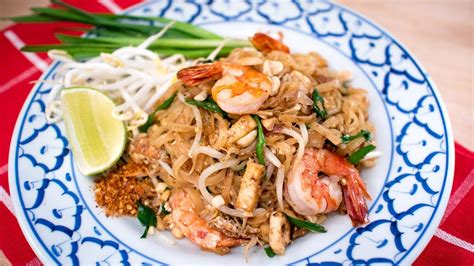 My Best Authentic Pad Thai Recipe ผัดไทยกุ้งสด Hot Thai Kitchen Instant Pot Teacher