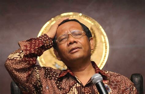 Foto terbarunya yang diunggah pada 8 april kemarin. Diaggap 'Tusuk' Tradisi NU, Begini Kritikan Tajam Mahfud ...