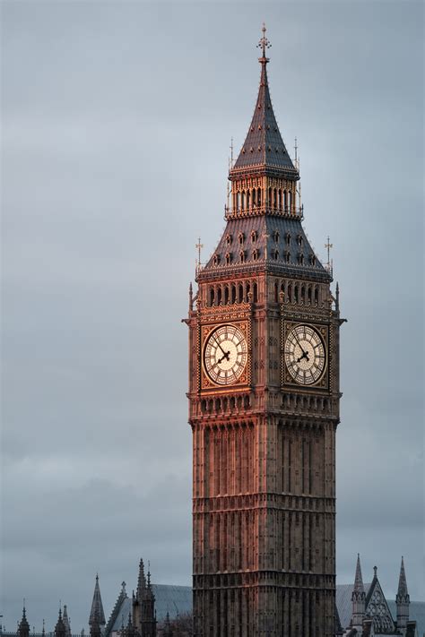 Kostenlose Foto Die Architektur Uhr Betrachtung Turm Wahrzeichen