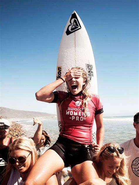 pro surfers surfers paradise surf girls girls rock surfer vibe stephanie gilmore fitness