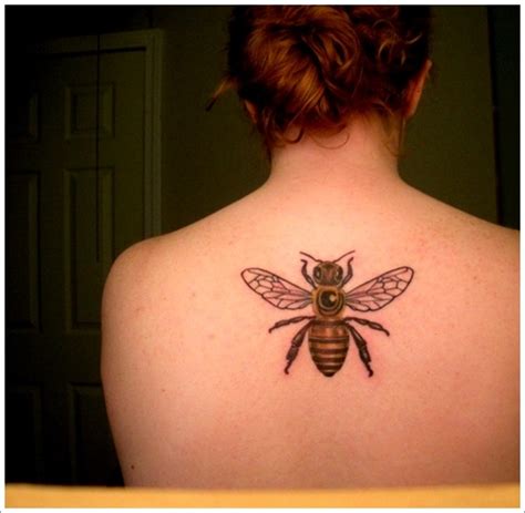 28 Cute Queen Bee Tattoo Designs For Women And Men