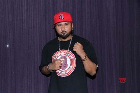 Rapper Yo Yo Honey Singhs Wife Files Domestic Violence Case Against Him Social News Xyz
