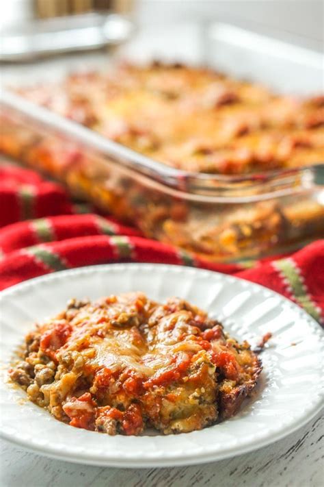 This keto mexican casserole is like a low carb shepherd's pie with a mexican twist! Low Carb Keto Ground Beef Casserole | Recipe | Ground beef ...