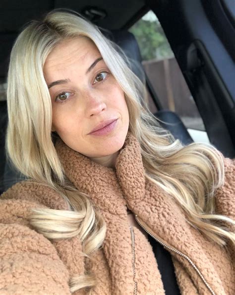 Pregnant Christina Anstead Looks Flawless In Makeup Free Selfie Admits Shes Been ‘crabby And