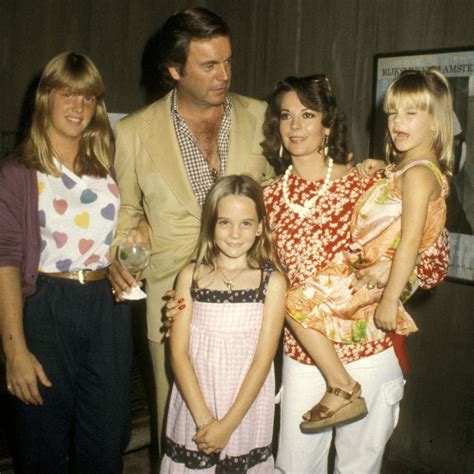 natalie wood s daughter natasha on robert wagner and her mother s mysterious death