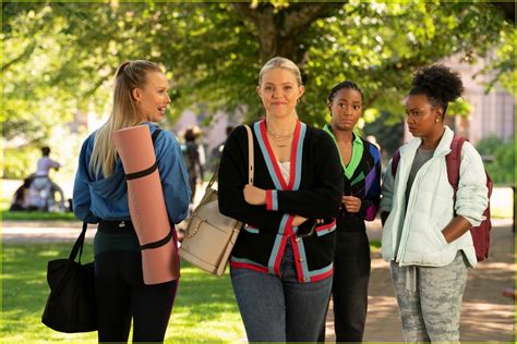 The Sex Lives Of College Girls Renewed For Season Three By Hbo Max Photo 4872028 Mindy