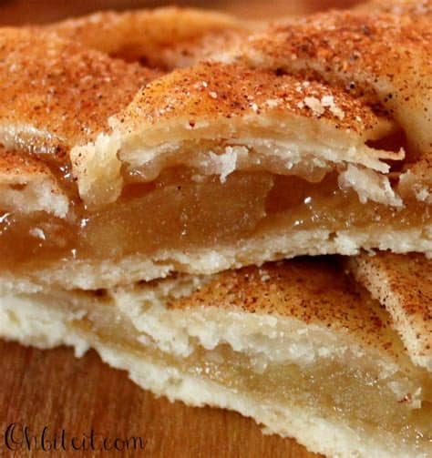 Simply pour in your favorite filling and bake according to your recipe. ~Apple Pie Cookies! | Oh Bite It