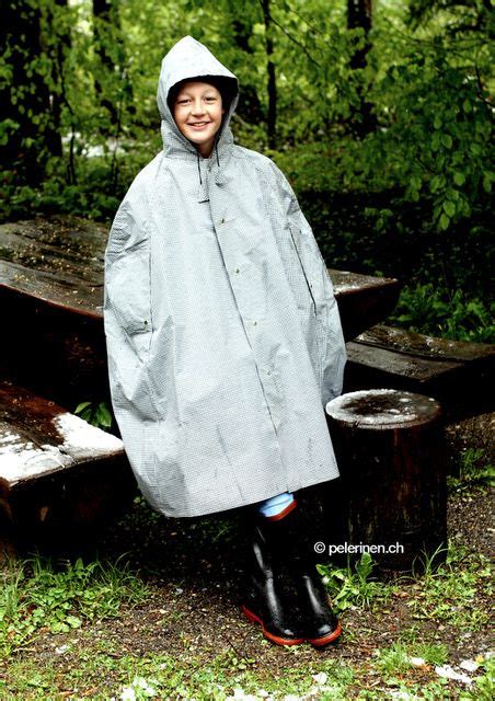 Grünlich, der mann seiner tochter, war zahlungsunfähig. Pin von eric auf Pelerinen, Regencapes | Regen mode, Mode ...