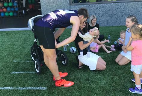 December 1982) er en australsk fodboldspiller, der spiller for fremantle football club i den australske. Training Report - Family Fun for Freo