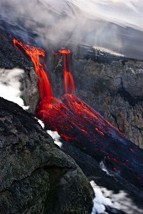 Eyjafjallajoekull Lava Falls An Icelandic Volcano That Has Flickr