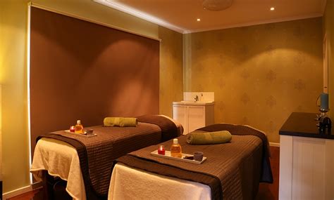 2 Hour Facial Pamper Package Sparadise Spa And Massage Groupon