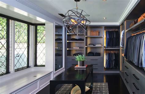 Here you can explore hq color blast closet transparent illustrations, icons and clipart with filter setting like size, type, color etc. 8 Awesome Walk-In Closet Designs For Men - Por Homme ...