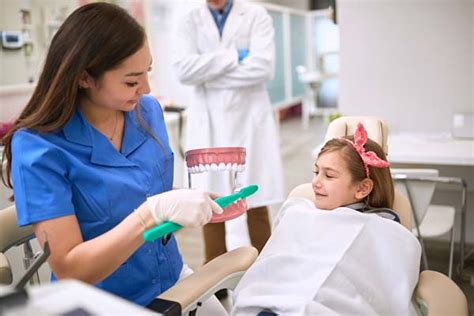 When You Should Take Your Child To See A Pediatric Dentist