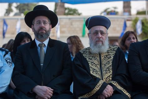 Israels Chief Rabbis Say Passover Seder Cant Be Held Via