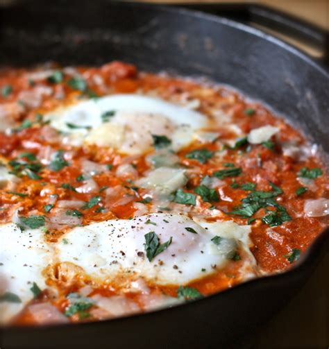 Eggs Poached In Chunky Tomato Sauce Daisys World