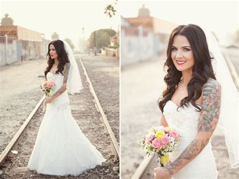 25 Fotos De Lindas Noivas Tatuadas Noivas Tatuadas Noiva De Tatuagem E Ideias Para Casamentos