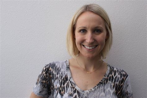 Nikki Glaser Without Makeup or No Makeup mapwhereisのブログ