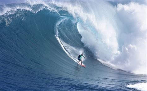 Surf Ola Gigante Surfeando Una Gra Ola Fotos E Im Genes En Fotoblog X