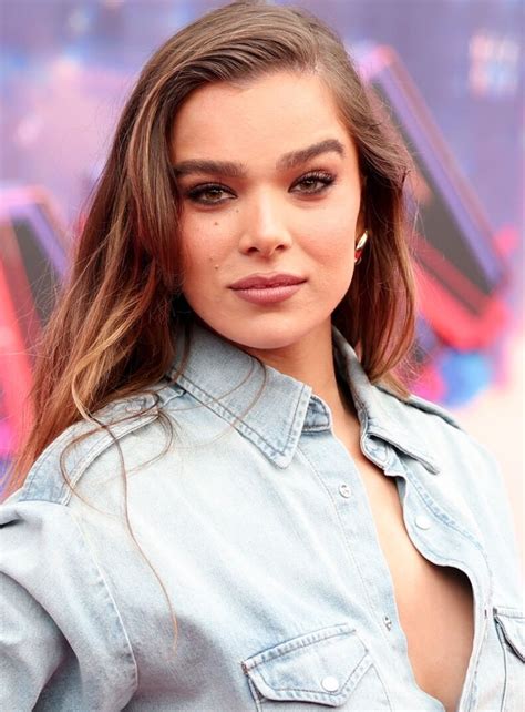 Hailee Steinfeld Doblaje Wiki Fandom