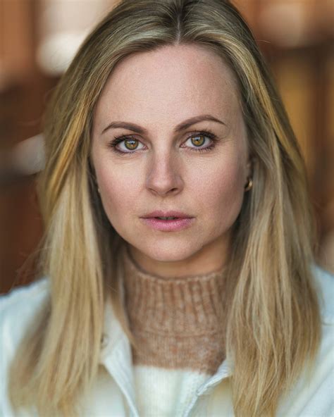 Tina Obrien Turning 40 New Actor Headshots • Neilson Reeves Photography