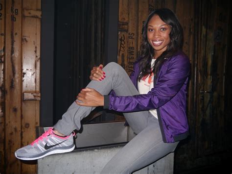 From 2003 to 2013, felix specialized in the 200 meter sprint and gradual. Allyson Felix - Vogue.it