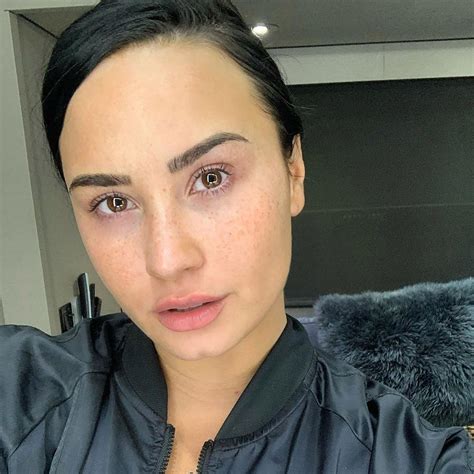 Demi Lovato Goes Makeup Free In A Glowing Barefaced Selfie