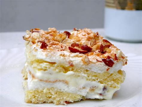 Blotkake (norwegian cream cake) recipe. Norwegian 'Kvæfjordkake' - The World's Best Cake | Norwegian food, Food, Cake recipes