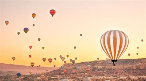 Premium Photo Colorful Hot Air Balloons Before Launch In Goreme