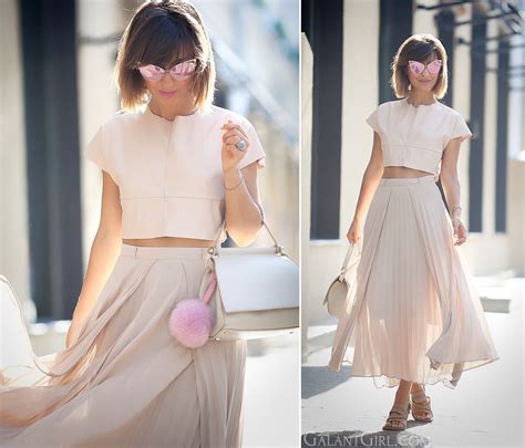 Nude Summer Outfit With Nude Pleated Skirt Fashion Blogger Galant Girl Pink Fashion Skirt