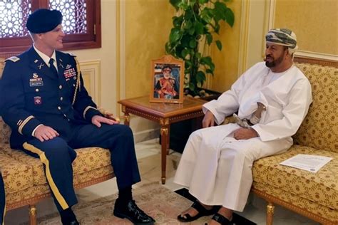 صدق الفريق أول محمد زكى القائد العام للقوات المسلحة وزير الدفاع والإنتاج الحربى على قبول دفعة جديدة من الطلبة المتطوعين لصالح. البوابة الإعلامية -وزارة الإعلام - سلطنة عمان - الوزير ...