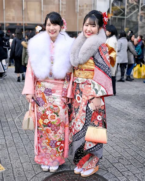 Tokyo Fashion Beautiful Traditional Japanese Furisode