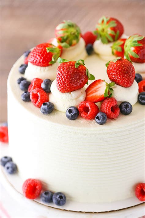 This Berry Mascarpone Layer Cake Has Layers Of Fluffy Vanilla Cake Fresh Berry Filling And