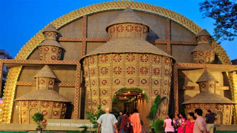 10 Best Places To Visit During Durga Puja In India Puja Pandals Navratri
