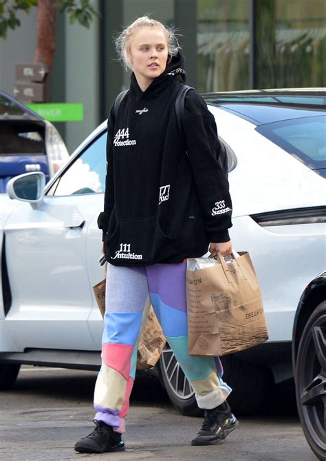 Jojo Siwa Out Shopping For Groceries In Los Angeles 02062023 Hawtcelebs