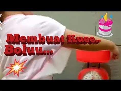 Resep bolu panggang, walaupun bisa untuk hidangan seperti pesta, namun, anda bisa membuatnya untuk acara nyemil di rumah bersama keluarga. Membuat Kue Bolu Panggang Enak dan murah - YouTube