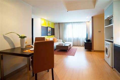 Oceanfront one bedroom suite with kitchen. Two Bedroom Suite - Aspen Hotel Bangkok at Sukhumvit 2 Nana