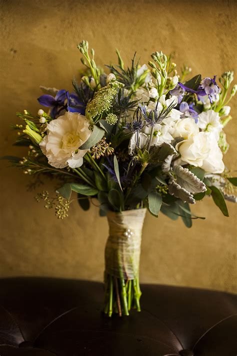 Romantic red wedding bouquets are perfect for nearly any season, but we especially love these punchy bundles of blooms for a valentine's day wedding. Holly's Bouquet