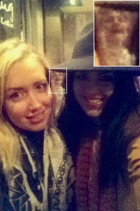 Girls Terrified After A Ghost Photobombed Victoria Greeves And Kayley