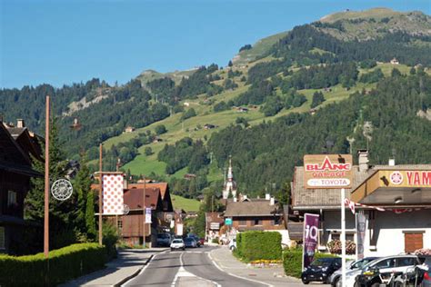 L'été, le grand bornand vous propose 8 itinéraires et plus de 90 km de pistes, accessibles en remontée mécanique, pour pratiquer la rando all moutain, la descente ou l'enduro. Le Grand Bornand | Station de Ski | Haute Savoie | Alpes