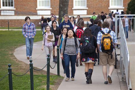 Early Action: First Deposits Rolling in for U.Va.’s Class of 2017 | UVA