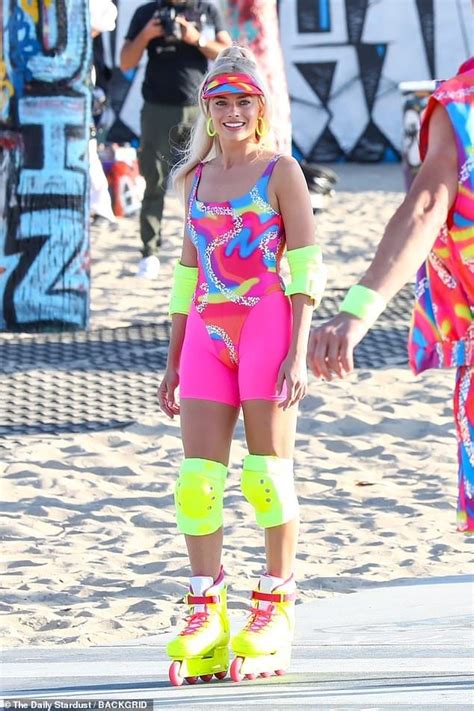 Margot Robbie And Ryan Gosling Roll Up In Wild Pink Outfits While Filming Barbie In Venice Beach