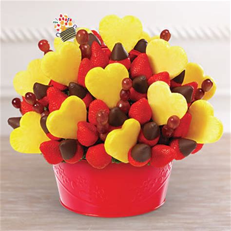 Valentines day gifts for her fruit. Edible Arrangements® fruit baskets - Valentine's Day ...