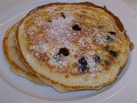 Step 2, beat the egg, milk and vanilla together in small bowl and add to the flour mixture. Lecker Bentos und mehr: Blaubeer-Pfannkuchen