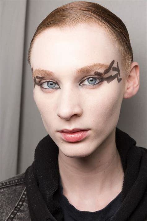 The Best Makeup Looks From Spring 2019 Runways Backstage