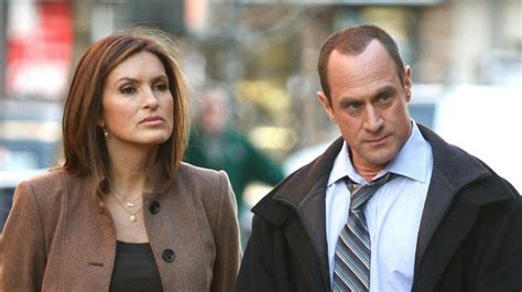 Law And Order Svu Stars Mariska Hargitay And Chris Meloni Reunite In New Photo And Fans Are