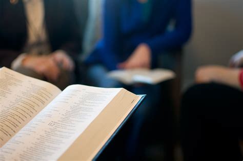 Small Group Bible Studies - Crossroads Community Church