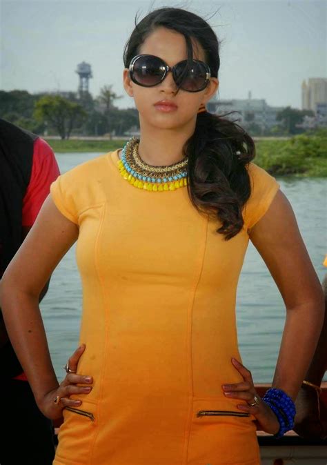 South Indian Actress Bhavana Hot Photos Englandiya
